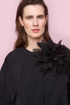 Accessories<BITTE KAI RAND Fabric flower broche BLACK