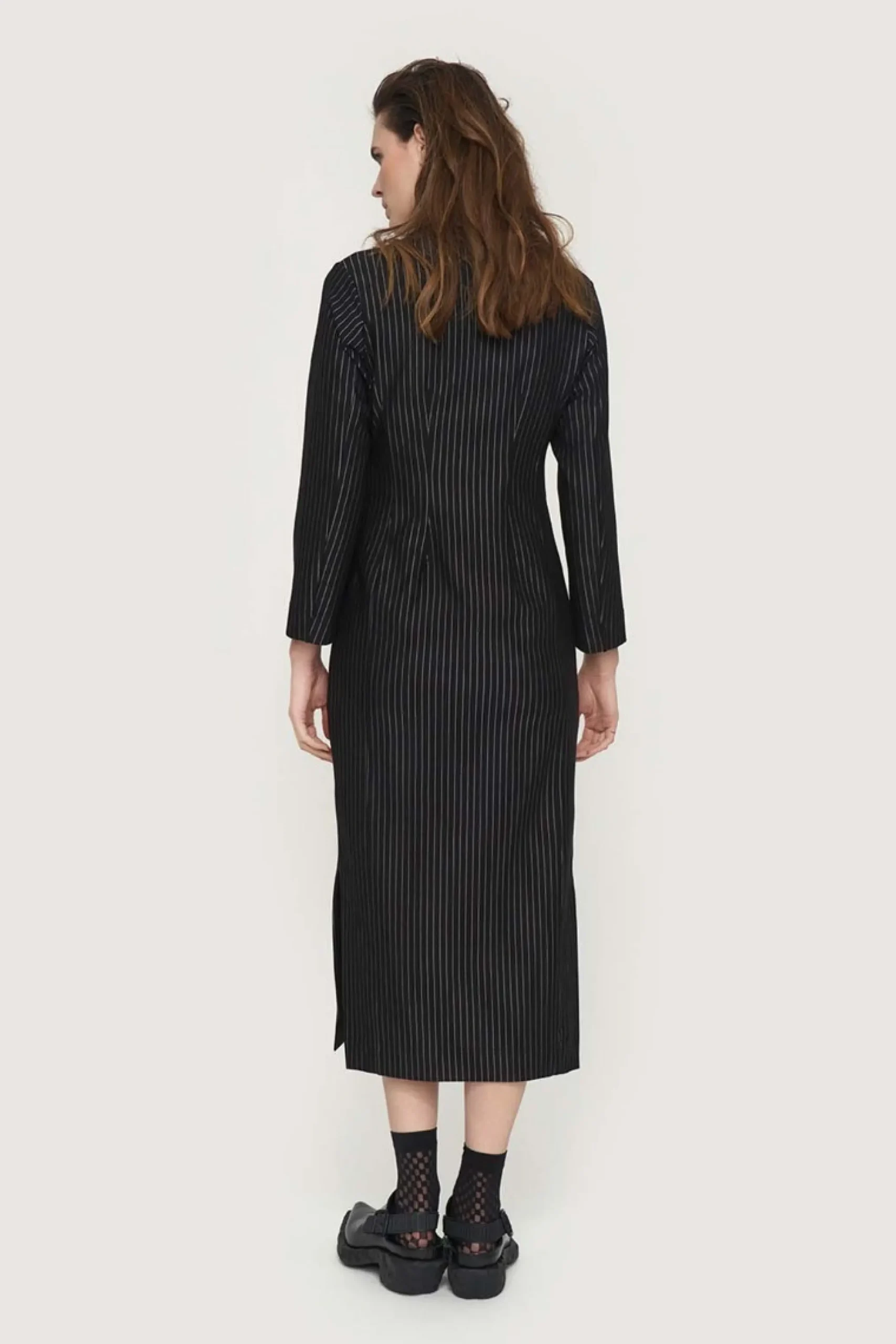 Kjoler<BITTE KAI RAND Pinstripe jersey lang kjole BLACKPINSTRIPE