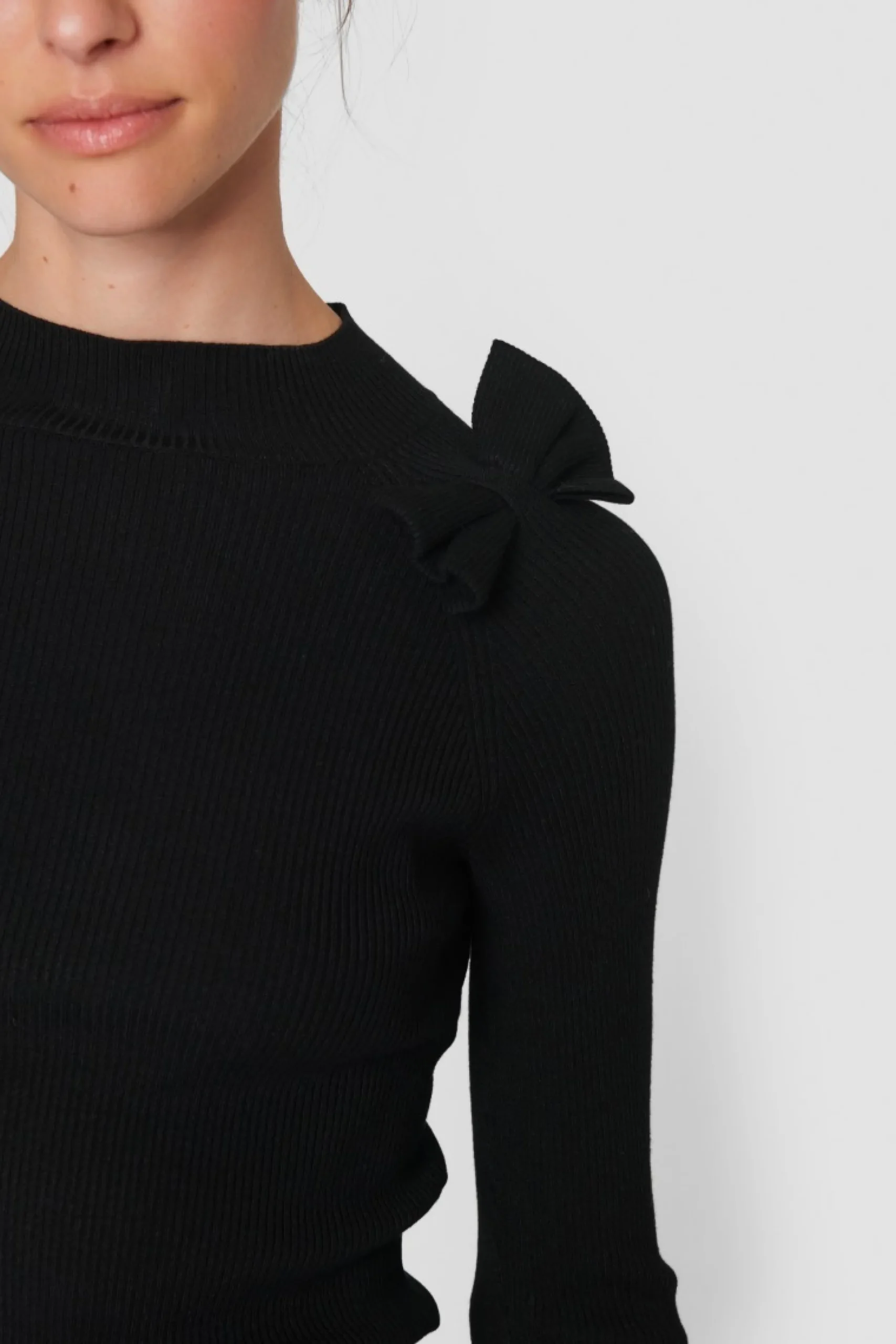 Bluser | Strik<BITTE KAI RAND Saku knit bluse med sløjfe BLACK